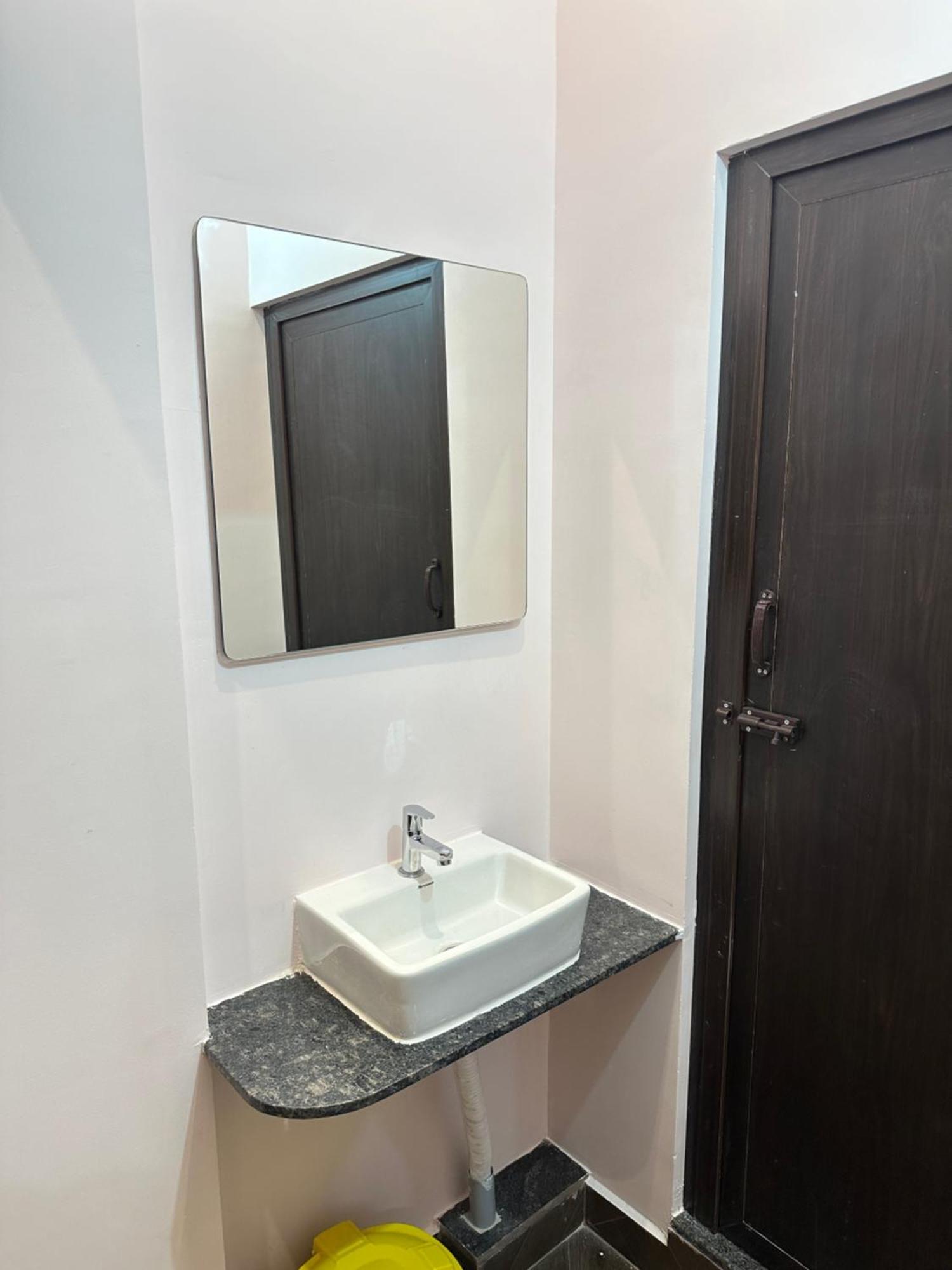 Om Lingeswaran Home Stay Tiruvannamalai Exterior photo