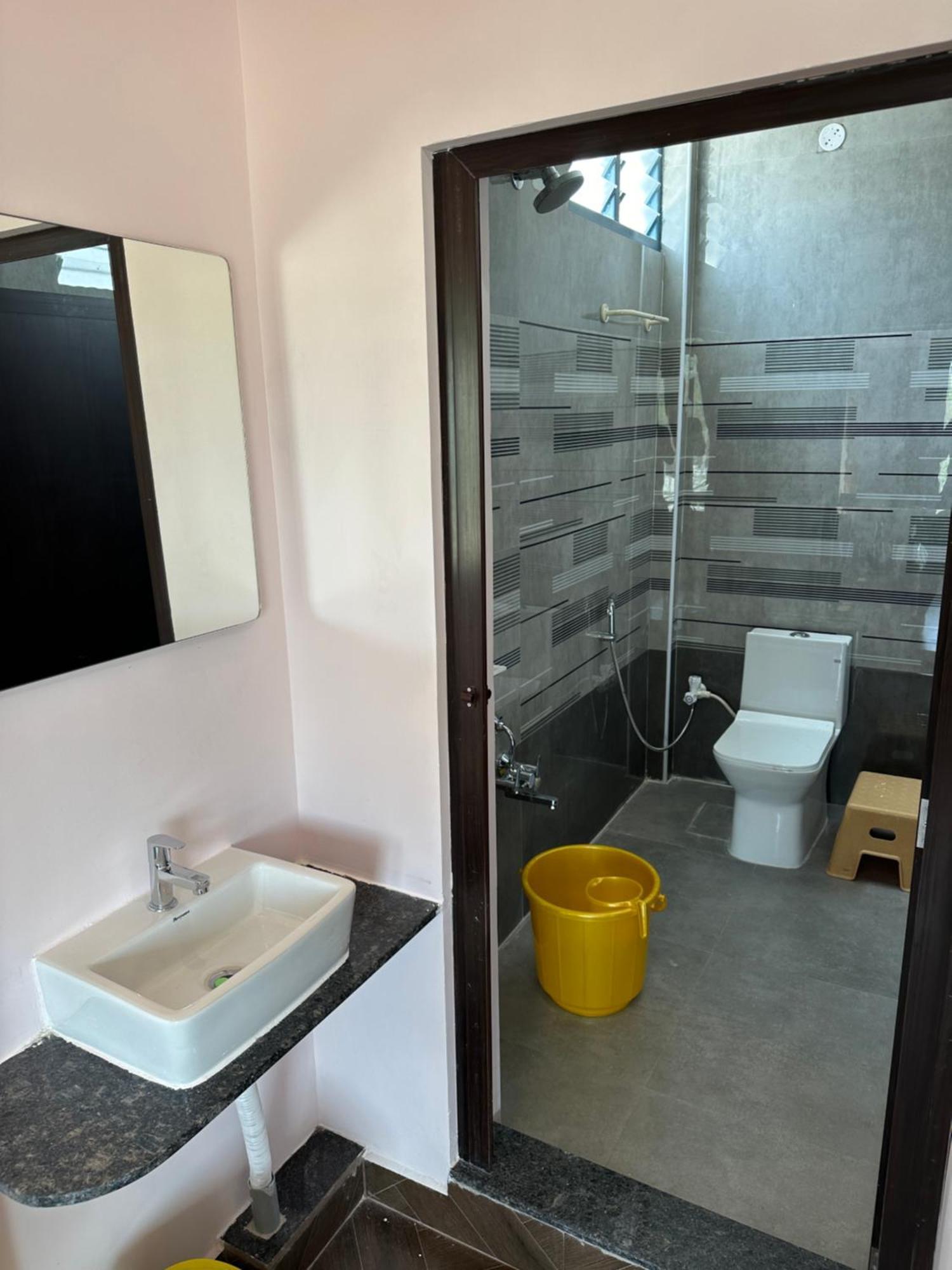 Om Lingeswaran Home Stay Tiruvannamalai Exterior photo