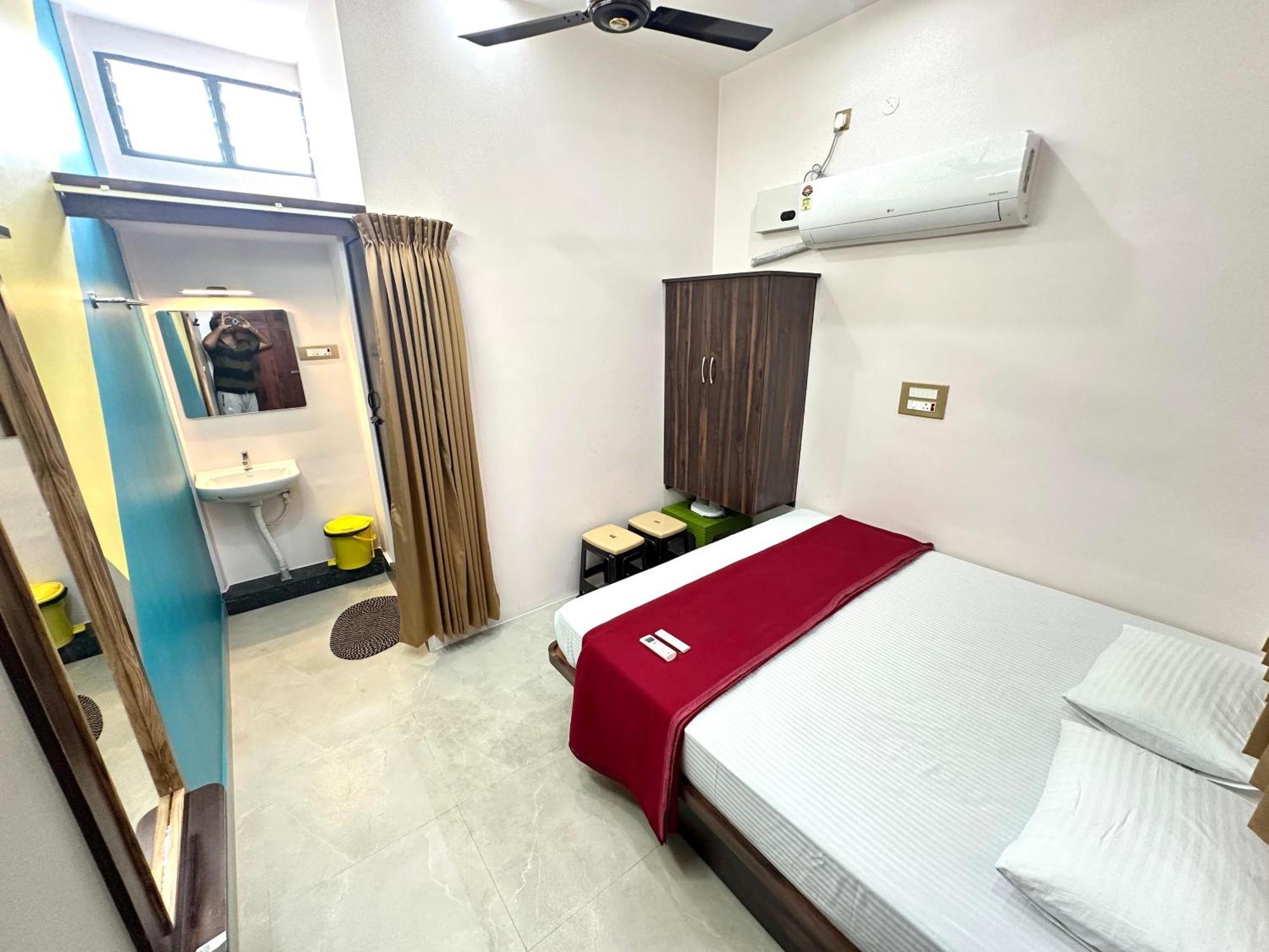 Om Lingeswaran Home Stay Tiruvannamalai Exterior photo