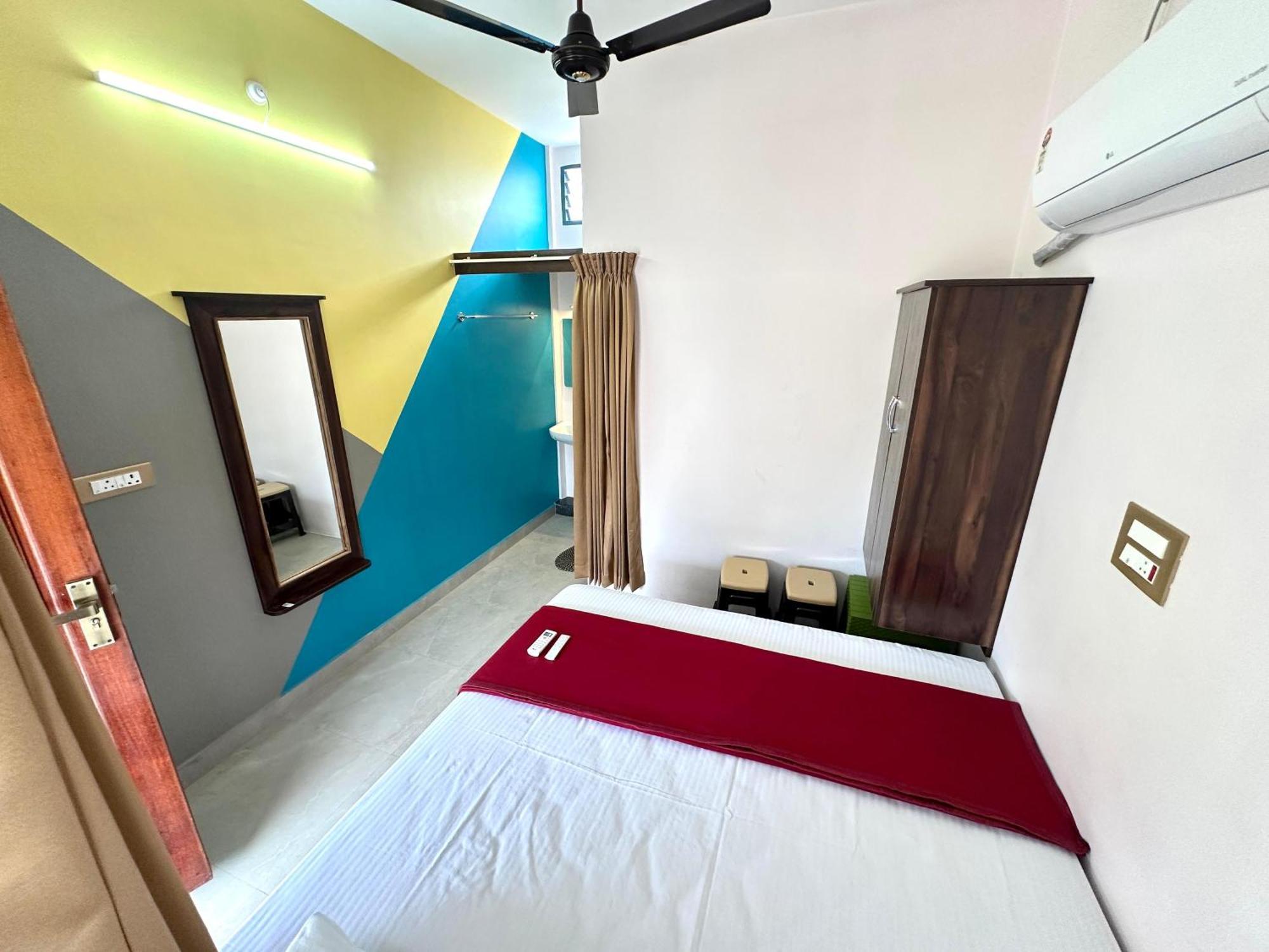 Om Lingeswaran Home Stay Tiruvannamalai Exterior photo